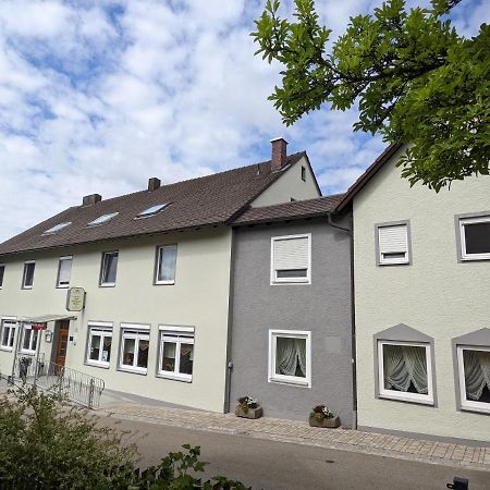 Zum Schwarzen Baeren Hotel Vohenstrauss Buitenkant foto